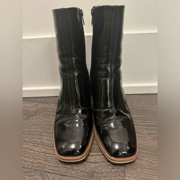 Vero Moda Boot
BLACK PATENT - Picture 7 of 7